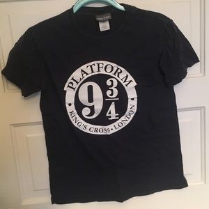 Harry Potter Platform 9 3/4 T shirt small